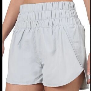 Zenana Women's L Casual Windbreaker Smocked Waistband Running Active Gym Shorts